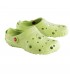 Zueco GLOBULE unisex color verde pistacho. Antideslizantes. Schu´zz