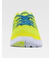 Zapatilla deportiva P4001 de rejilla con cordones. Suela EVA en blanco. Workteam