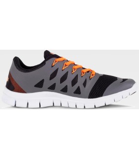 Zapatilla deportiva de rejilla con cordones P4001. Workteam9